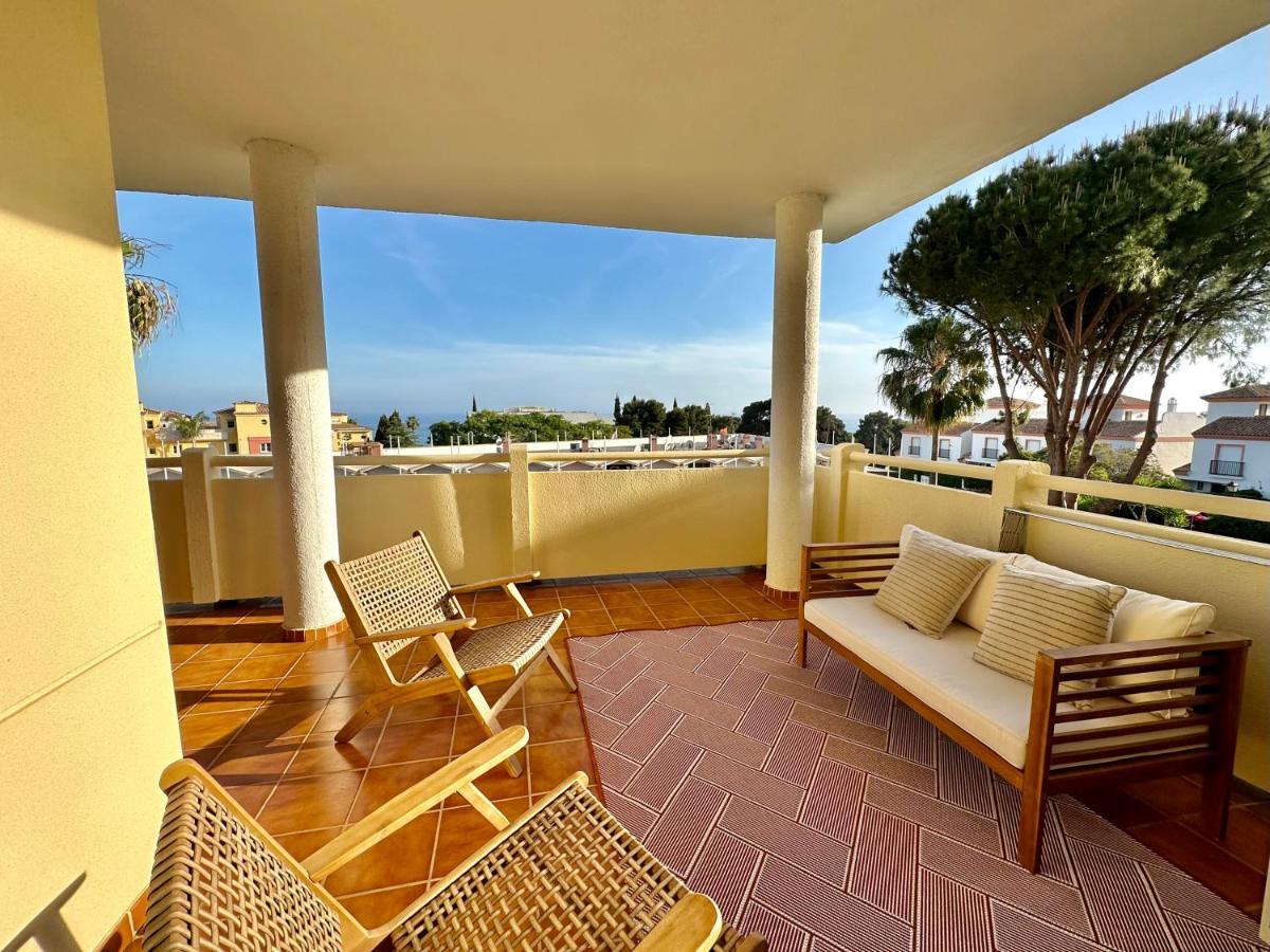 Seaview And Big Terrace Cabopino Apartment Marbella Bagian luar foto