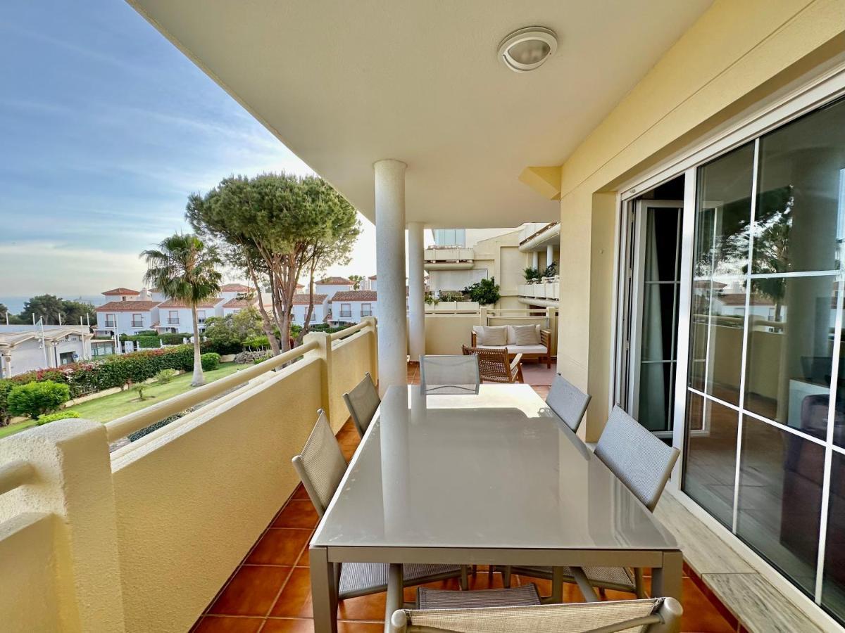 Seaview And Big Terrace Cabopino Apartment Marbella Bagian luar foto