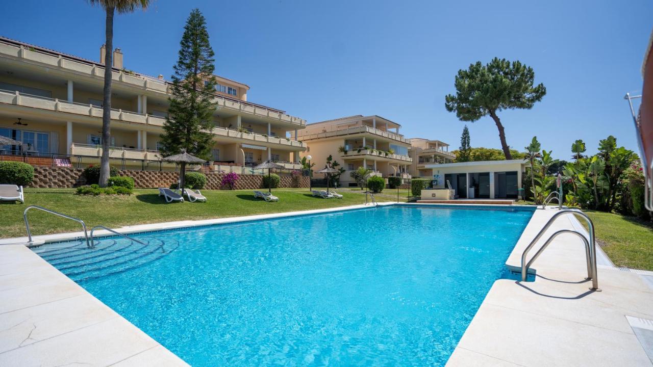 Seaview And Big Terrace Cabopino Apartment Marbella Bagian luar foto