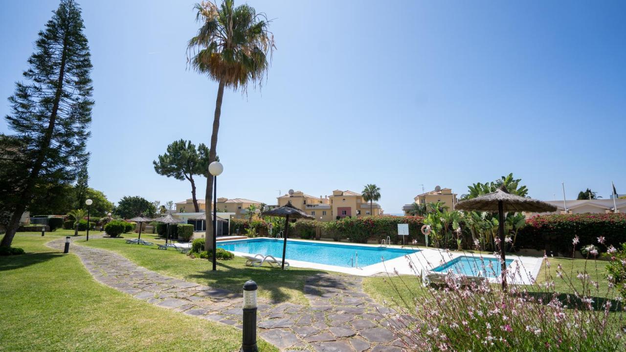 Seaview And Big Terrace Cabopino Apartment Marbella Bagian luar foto