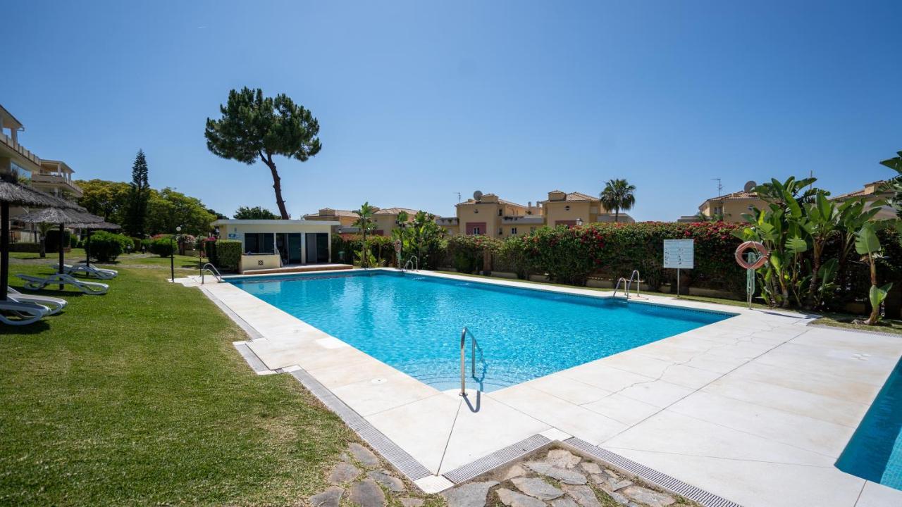 Seaview And Big Terrace Cabopino Apartment Marbella Bagian luar foto
